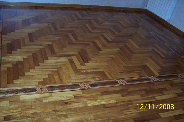 Parquet (640x427)